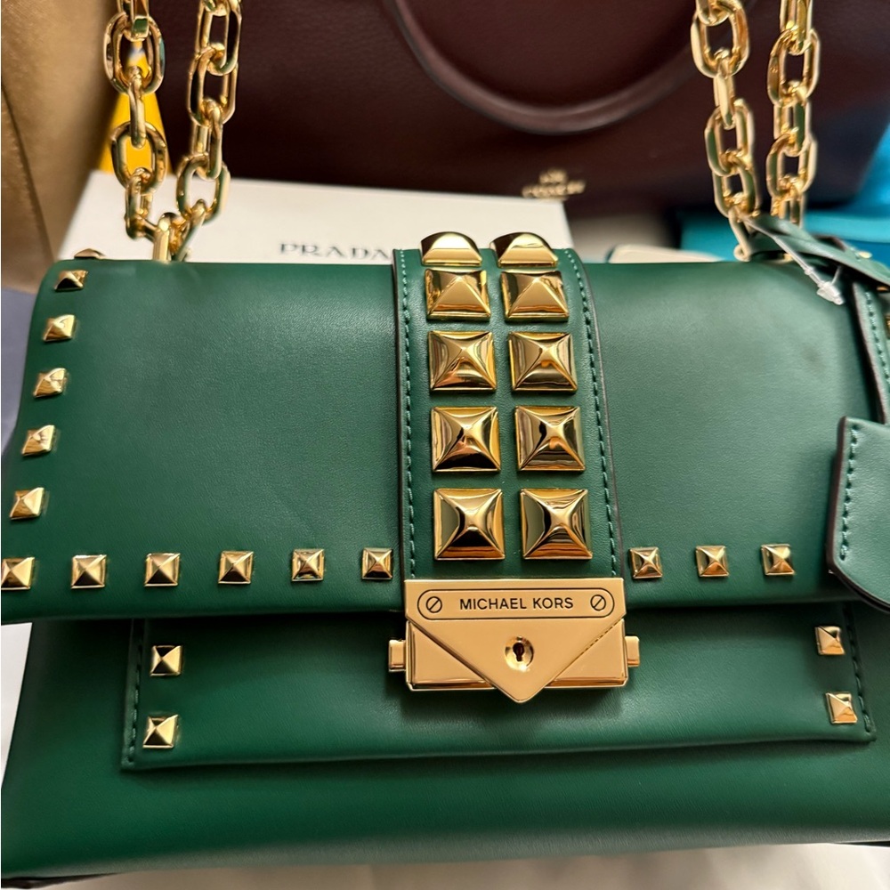 MICHAEL KORS MD FLAP PKT SHOULDER